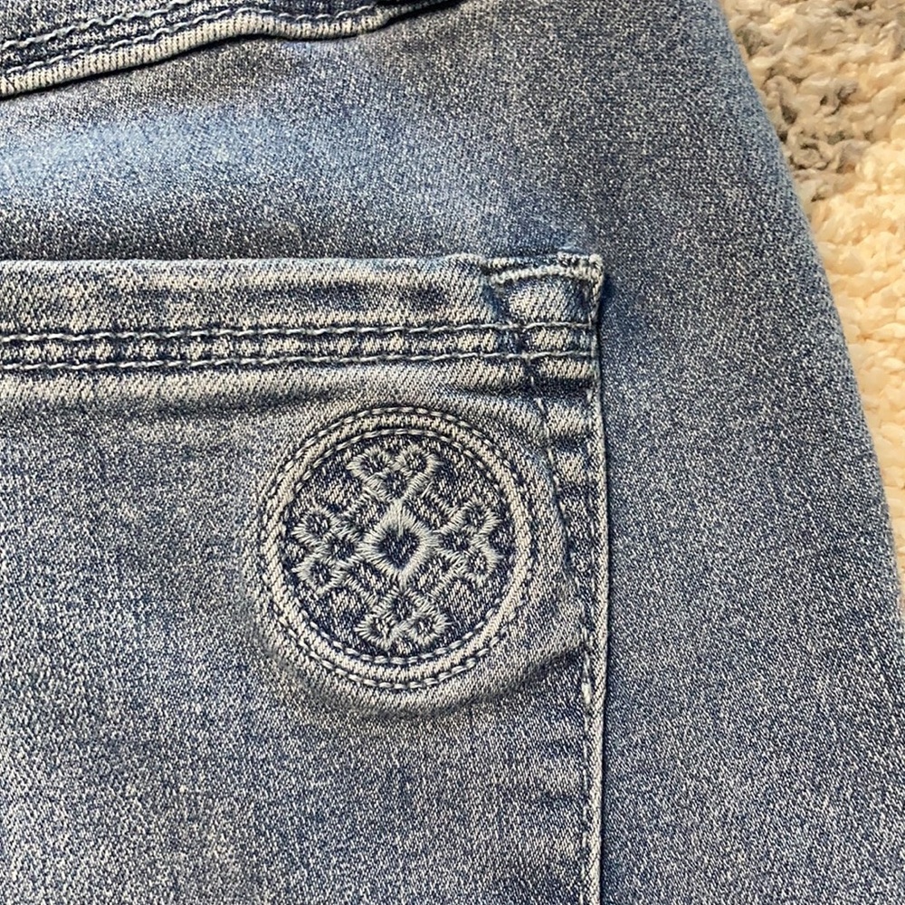 Laurie Felt Silky Denim Center Seam Ankle Skinny - Picture 6 of 10